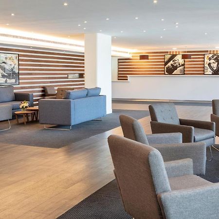 St Giles Heathrow - A St Giles Hotel Feltham Экстерьер фото