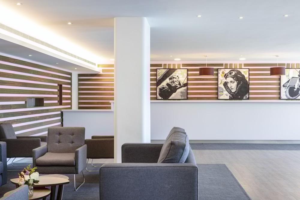 St Giles Heathrow - A St Giles Hotel Feltham Экстерьер фото